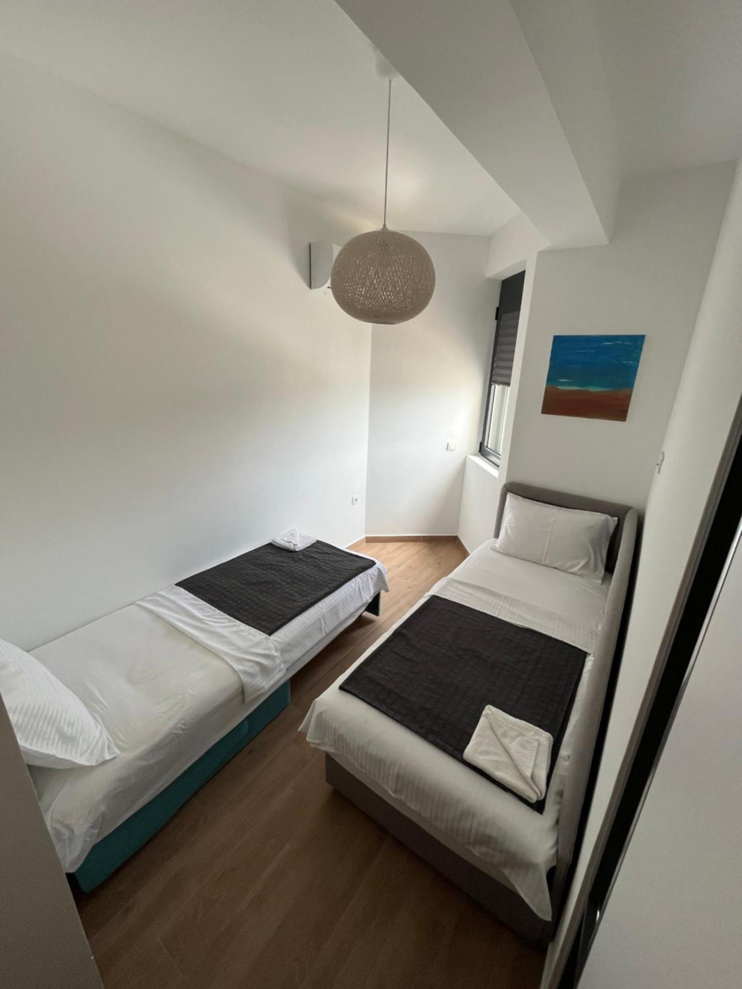 Art'S Apartment Mit Pool Ulcinj Pinjes Εξωτερικό φωτογραφία
